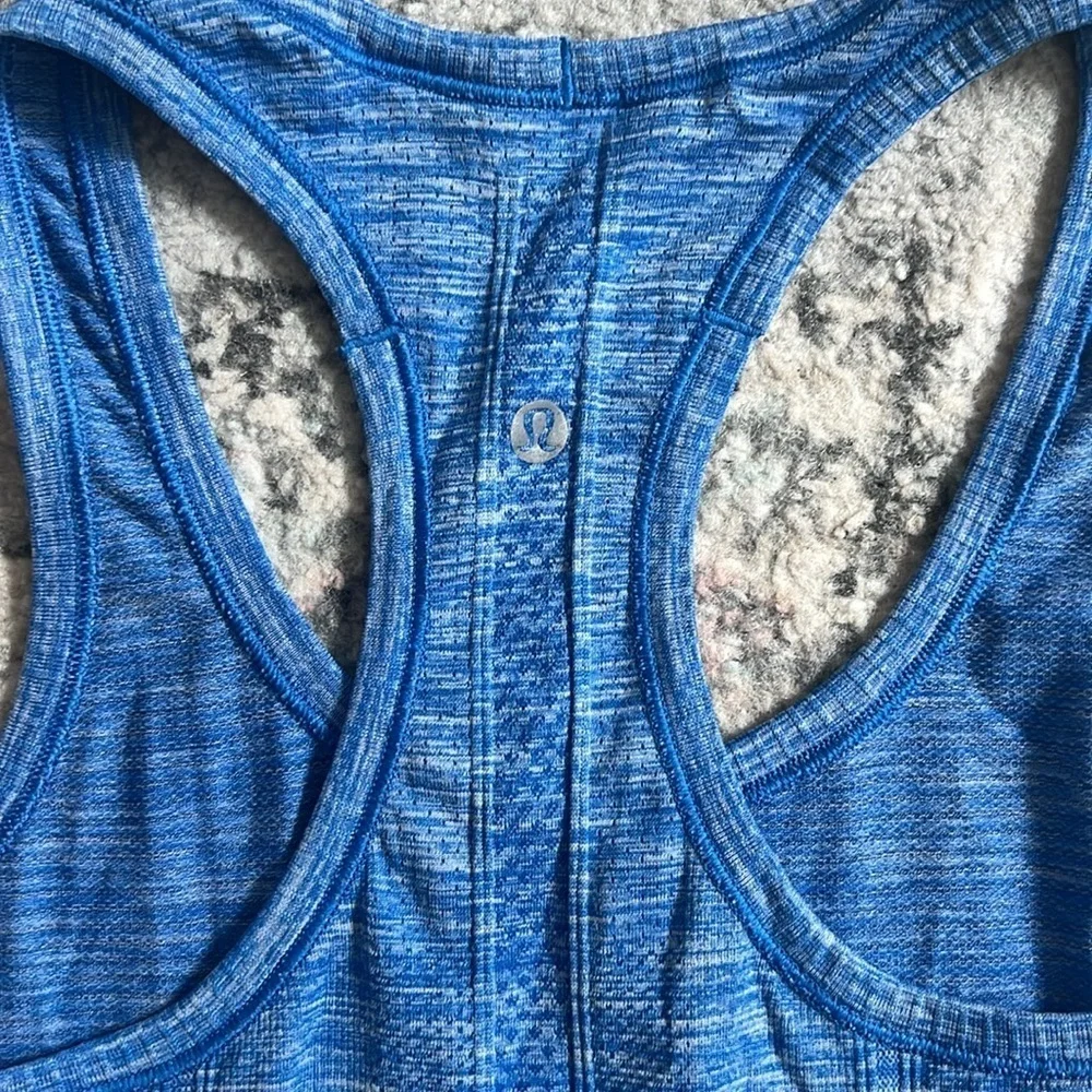 lululemon athletica excellent size